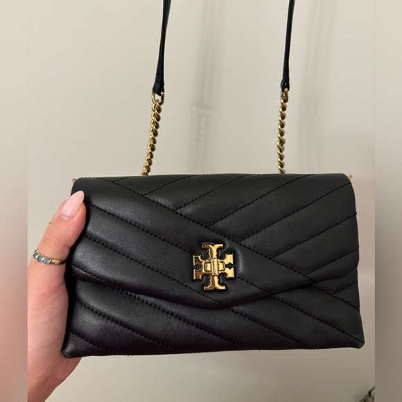 Tory Burch Handbags - Tory Burch Crossbody Leather Bag